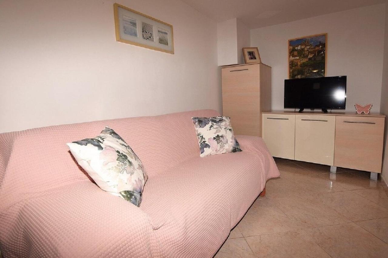 Apartmani Sole Pjescana Uvala Buitenkant foto